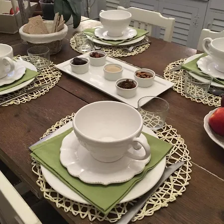 Alojamento de Acomodação e Pequeno-almoço La Ville Au Naturel